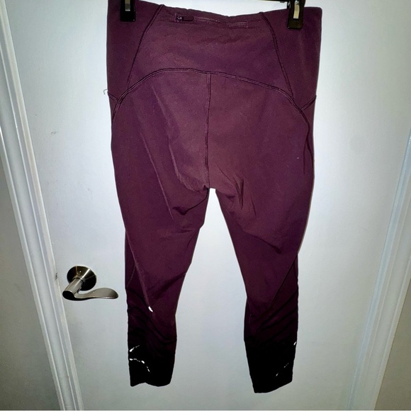 Lululemon Athletica Motionful 7/8" Black Cherry Tight/Leggings - Picture 7 of 10